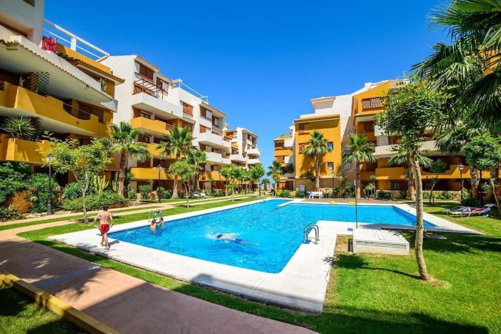 Olivia Sunny 2 Bedroom Apartament Punta Prima Torrevieja Exteriér fotografie